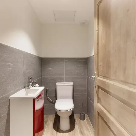 L'abeille - Renovated - 4 Bedroom - 8 Person-110sqm - Views! Apartment *