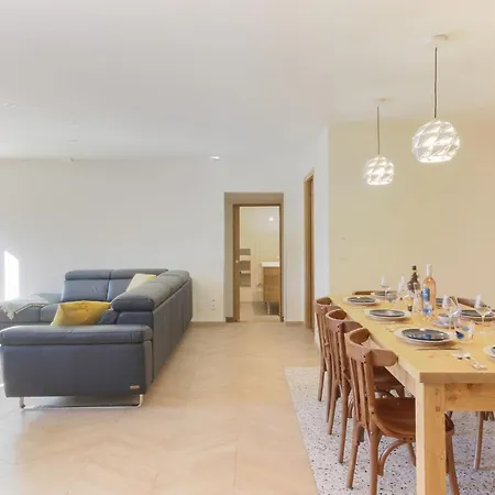 L'abeille - Renovated - 4 Bedroom - 8 Person-110sqm - Views! Apartment